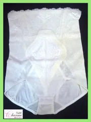 参考41800円 最高級補正下着 シャンデール シャルム ハイウエストガードル Size70 白 豪華ストレッチレース ヒップUP 新品_HW3(検マルコ