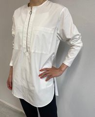 70％OFF【AGAWD】ドットフリルネックブラウス - メルカリ