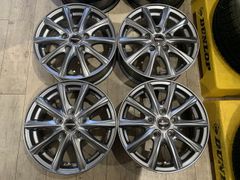 【2502020】HOT STUFF WAREN W02 15インチ 6J +52 PCD114.3 5H 72mm ノア ヴォクシー エスクァイア プレマシー ステップワゴン アクセラ アイシス アテンザ 等