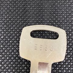 オフィス家具　鍵　中古　コクヨ　E558　書庫　ロッカー　メーカー純正