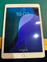 iPad （第７世代）Wifiモデル　液晶焼け、フレーム傷大