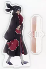 【中古】アクリルスタンド・アクリルパネル うちはイタチ 描き下ろし 歩みver. BIGアクリルスタンド 「NARUTO-ナルト- 疾風伝」