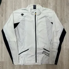 2025年最新】デサント スイスの人気アイテム - メルカリ