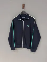 2025年最新】fred perry トラックジャケット 80sの人気アイテム - メルカリ