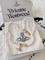 Vivienne Westwood パール ネックレス