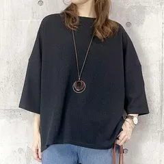 ブラック Tシャツ トップス エンボス レディース 春 夏 おしゃれ 7分袖 5分袖 体型カバー [郵3]^t995^