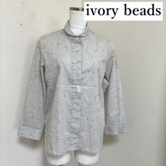 アイボリービーズ（ivory beads）ラウンドカラー　レディースシャツ　星プリント　グレー