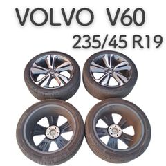 VOLVO ボルボ　V60 純正アルミホイール　235/45 R19 新品同様