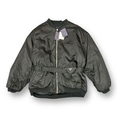 【22AW】新作 オーバーサイズ シャーリングジャケット◆プラダ◆ PRADA - プラダ 29X169 三角ロゴプレートナイロン×レザー