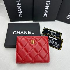 ✨ CHANEL クラシック二つ折り財布 二つ折り