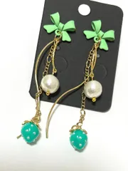 苺　コットンパール　ロング　ピアス　可愛い