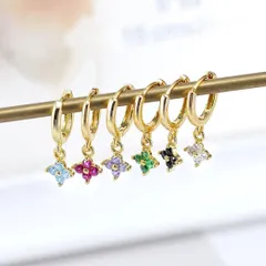 在庫限り【四つ葉】ダイヤ スター フープピアス 上品 華奢 大人 女性 高級感 エレガント シンプル 小ぶり 輝き 清楚 普段使い フォーマル ギフト 人気 プレゼント 上質 アクセサリー おしゃれ  (429 430 431 432 433 434)