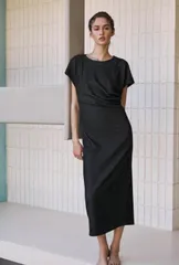 新品未使用ZARA(ザラ)ブラックロングワンピースドレス