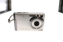 SONY Cyber-shot DSC-W80　デジタルカメラ