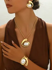 ジュエリー レディース セット 3個/4個セット ヨーロッパ・アメリカ風 派手なメタルひまわりネックレス、ピアス、ブレスレット、個性的なデザイン フェイクパール レディースジュエリーアクセサリー