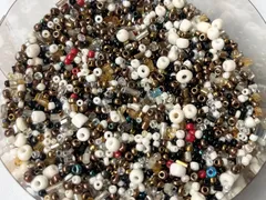 大容量　ビーズ　パーツ　詰め合わせ　ハンドメイド　ピアス イヤリング ネックレス