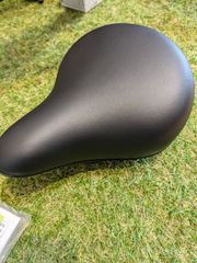 パナソニック純正　サドル　テールアップサドル