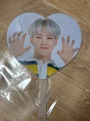 2025年最新】caratland 2020 うちわの人気アイテム - メルカリ