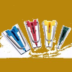 【人気商品】Hicello バイアステープ バイアステープメーカー 家庭用ミシンアクセサリー 袖ぐり・衿ぐりのパイピング始末 6mm 12mm 18mm 25mm 4サイズセット 縫製用品 工芸品ツール 手芸 縫製 オリジナル作品づくり用