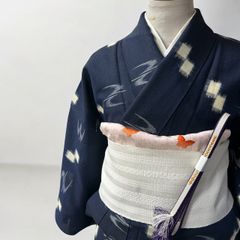 紺色絣模様×白い燕　小紋　	単衣　【A】のサムネイル