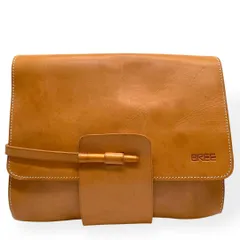 2025年最新】bree ヌメ革 バッグの人気アイテム - メルカリ