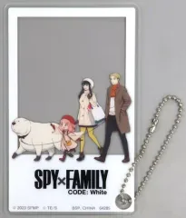 【中古】キーホルダー フォージャー家/散歩 アクリルカードチャーム 「一番くじ 劇場版 SPY×FAMILY CODE：White」 I賞
