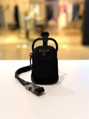 プラダ リナイロン 携帯ホルダー ポーチ クロスバック 1ZT016