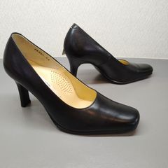 閉店セール！7.5㎝ヒール　22.0㎝E カーフパンプス