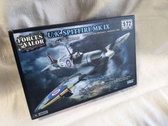 Unimax 1/72  スピットファイア イギリス軍 1942年 U.K. Supermarine Spitfire Mk.IX  ユニマックス  Forces Of Valor 未組立 プラモデル
