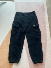 Supreme × Nike コーデュロイカーゴパンツ S 黒 Supreme/Nike Arc Corduroy Cargo Pant - UG.SHAFT