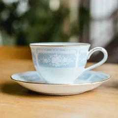 《約２７％OFF》ノリタケ レースウッドゴールド兼用碗皿1890517U