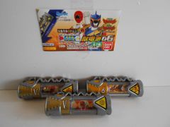 ♯Jhw28UJ 獣電戦隊キョウリュウジャー 獣電池 06 人気3種