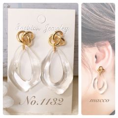 金具変更無料♡ハンドメイドピアス No.1102 - メルカリ