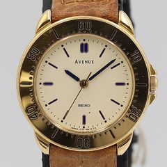 希少】Yves Saint Laurent 腕時計 12P ラウンド - メルカリ