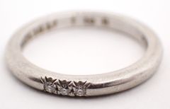 美品 TIFFANY&Co.(ティファニー) フォーエバーリング 3Pダイヤ PT950 3.2g 5号 プラチナ 3ポイントダイヤモンド 指輪 レディース