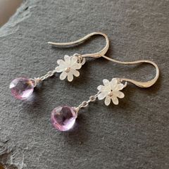 No.9 アメジスト　マロンカット　マーガレット　フラワーピアス　ホワイトシェル