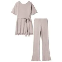 GRL リボンベルト付きニット&フレアパンツ