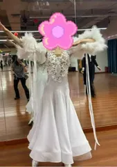美品 社交ダンス衣装】ホワイト×豪華フロート ワンピース ドレス