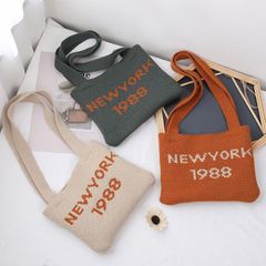【新品】韓国風子どもニットバッグ　キッズ　可愛い　斜めかけ　カラフル　英字柄
