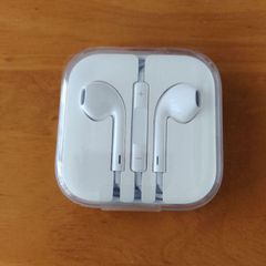 新品未開封　Apple　iPhone 純正 イヤホン