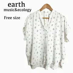 アース　スキッパーブラウス　花柄　白　フリーサイズ