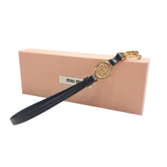 ミュウミュウ miumiu キーリング シティ カーフ CITY CALF ストラップ 無地 黒 ブラック ゴールドのサムネイル