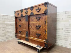 珍品 閂（かんぬき）付 岩谷堂箪笥 和箪笥 民芸家具 4段6杯チェスト 整理箪笥 鍵付き 伝統民芸家具 タンス 和家具 引き出し収納(貝610)