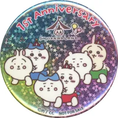 【中古】バッジ・ピンズ ちいかわ＆ハチワレ＆うさぎ(1st Anniversarry) ホログラム缶バッジ 「ちいかわ なんか小さくてかわいいやつ ちいかわらんど原宿店・大阪梅田店1周年おめでとうフェア」 対象商品購入特典