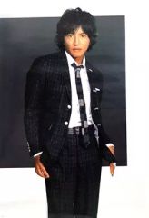宇多田ヒカル1999年ソニーポスター4枚セット - メルカリ