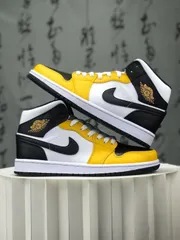 お値下げしました??即購入?? Nike Air Jordan 1 Mid DQ8426-701 箱付 男女兼用ジョーダン