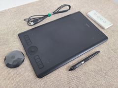 Wacom Intuos Pro PTH-660 Medium ペンタブレット ワコム スタンド付き 動作確認済 [TB001]