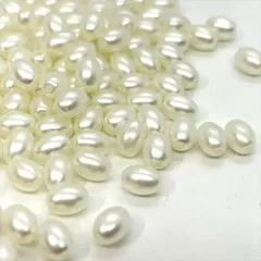 Q-217 パールビーズ オーバル【6.5mm×5mm】100個入 オフホワイト キスカ クリーム アイボリー マーキス 楕円 貫通 通し穴 プラパール プラスチック 樹脂 アクリル ハンドメイド アクセサリー パーツ