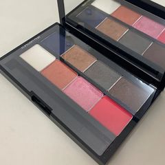Shu uemura アイシャドウ8色パレット