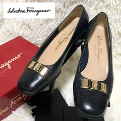 Salvatore Ferragamo　サルバトーレフェラガモ　パンプス　型押し　切替し　ゴールド金具